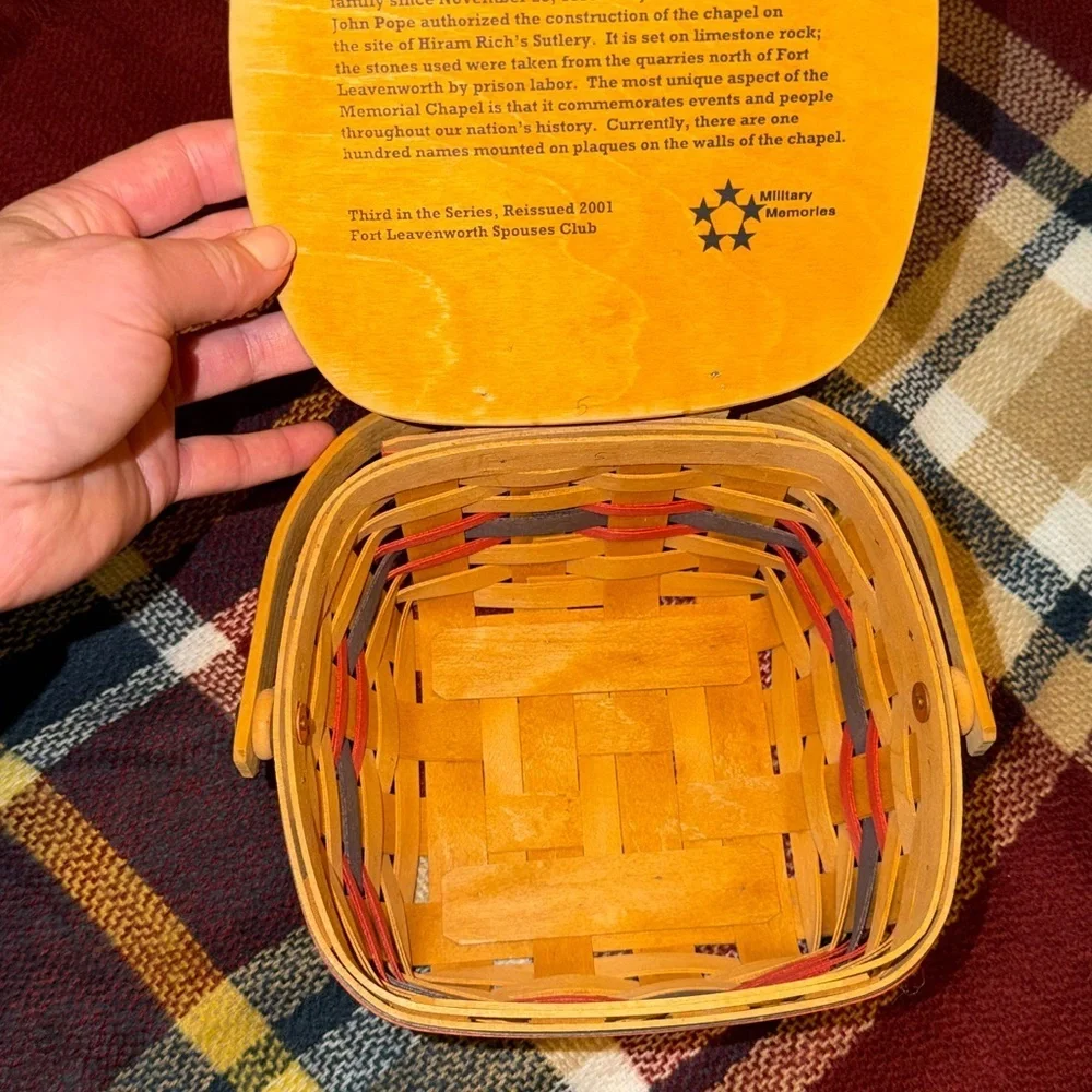 Longaberger basket Handcrafted maple Wood carnation memorial chapel USA 2001